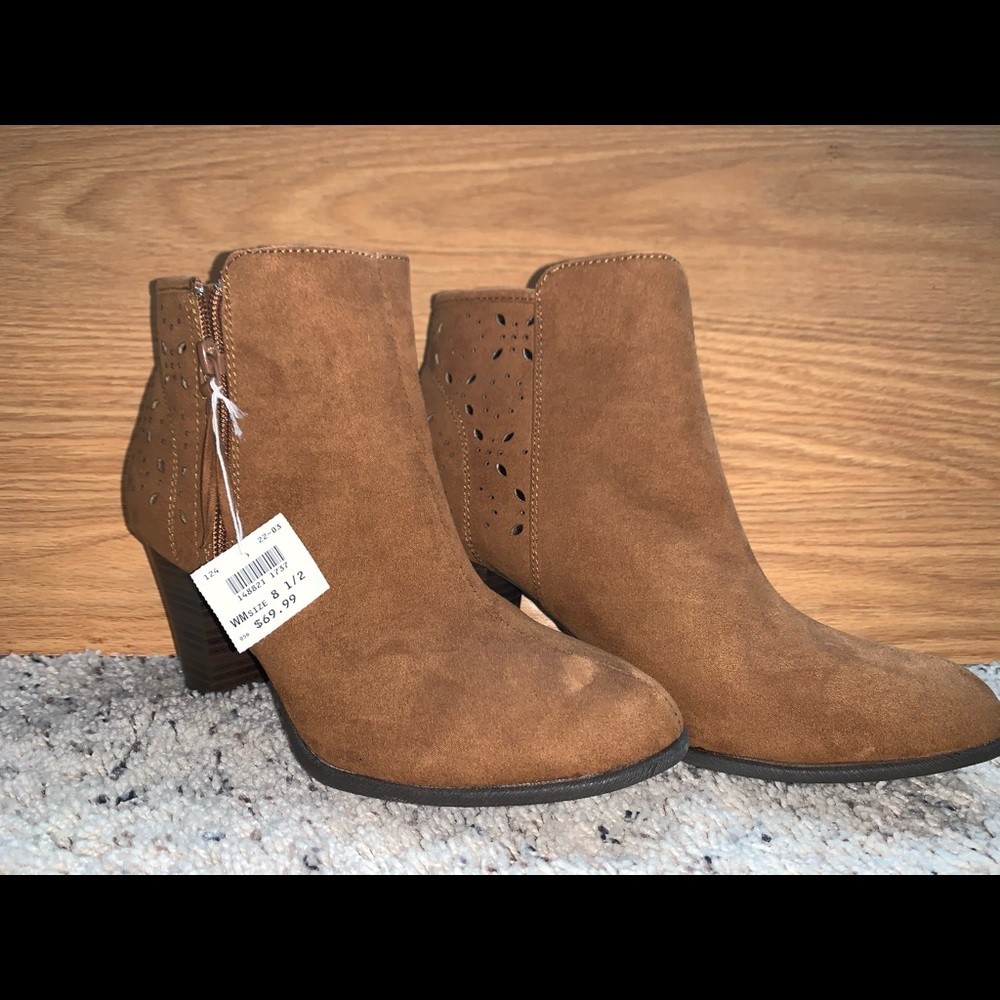 Flowery Boots